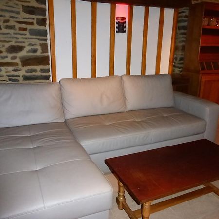 Gite Notre Dame Pontorson Chambre photo